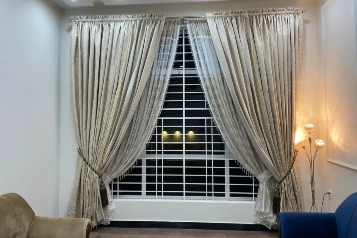 Tackling Heat and Glare The Best Curtains for Dubai’s Sunny Climate