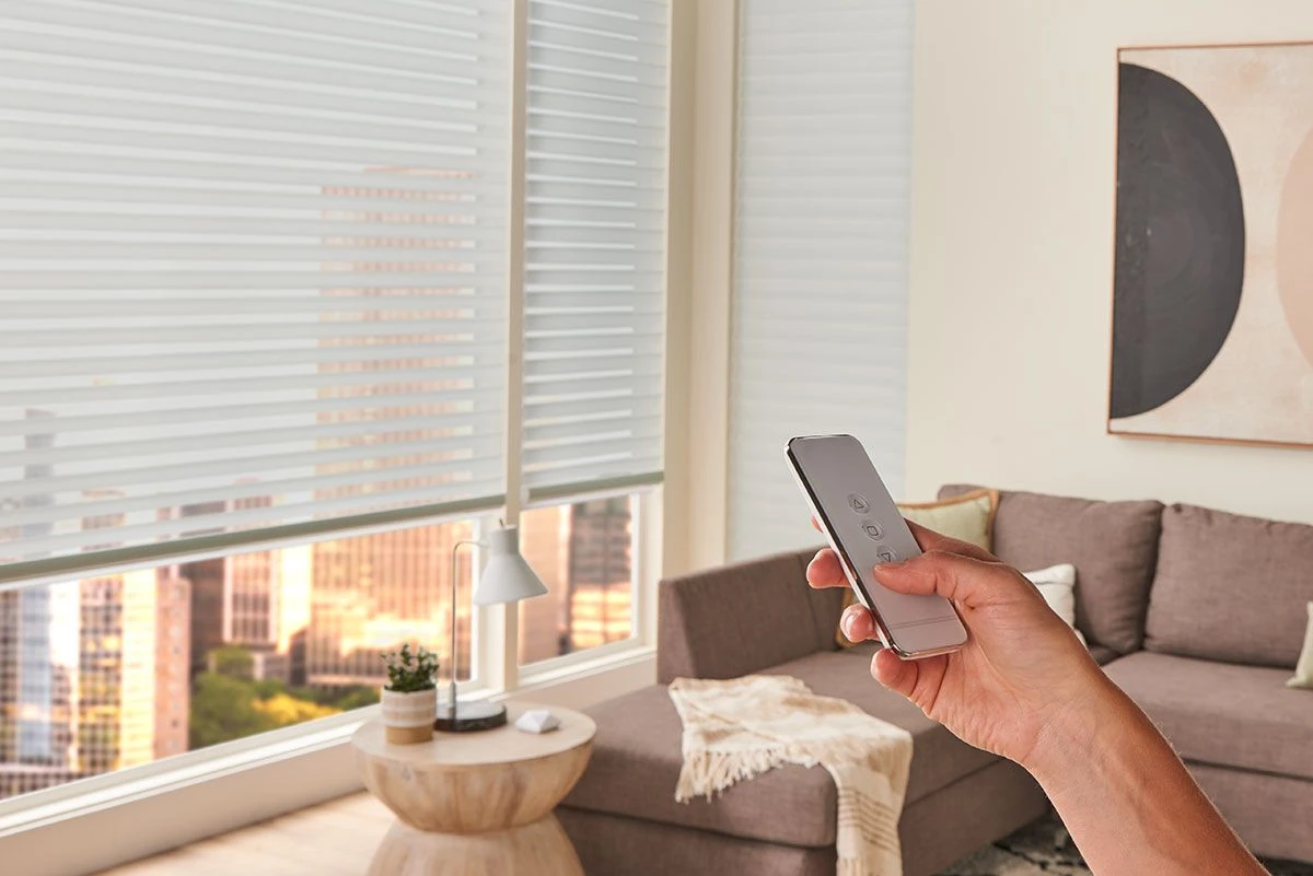 Why Every Dubai Office Needs Motorized Blinds